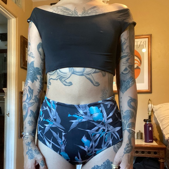 Bathing suit - Picture 5 of 5